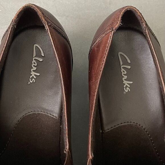 Clarks Partridge Loafers Size 8.5 Brown Leather Slip On Low Heel Boho Artsy Shoe - Picture 9 of 12
